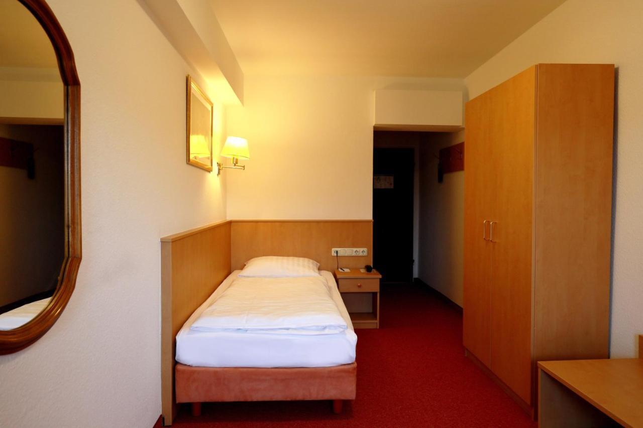 Hotel Mariaweiler Hof Düren - Eifel Exterior foto